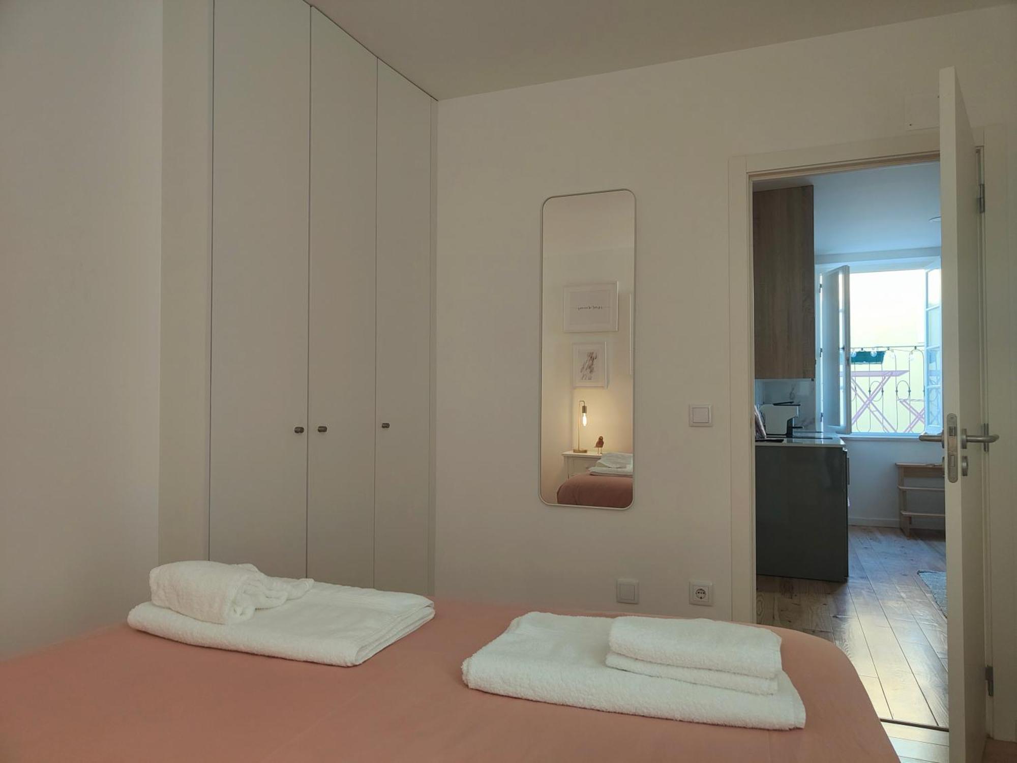 Апартаменти Rose Essence Aparment - Exceptional Balcony Коїмбра Екстер'єр фото